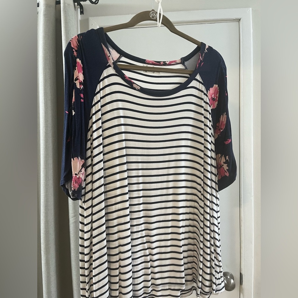 Maurices 24/7 Striped Floral Sleeve Women's Top